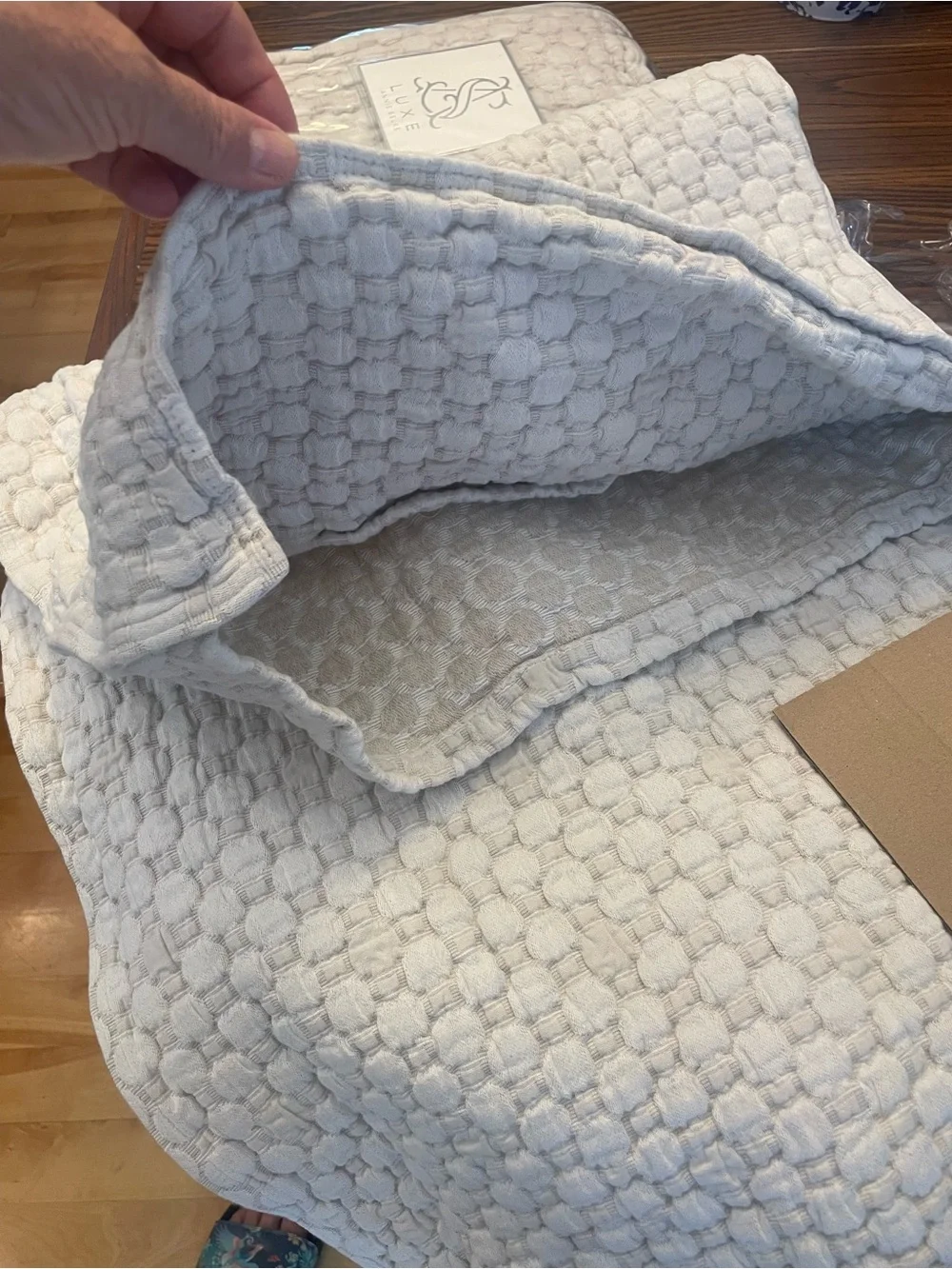 NWT Annie Selke LUXE Lodi Matelasse pillowshams, king, beautiful. Color: sand